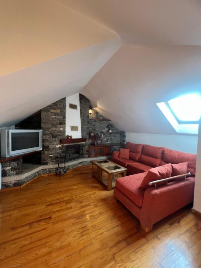 Precioso Duplex En Puigcerda Con Plaza De Parking Apartman Kültér fotó