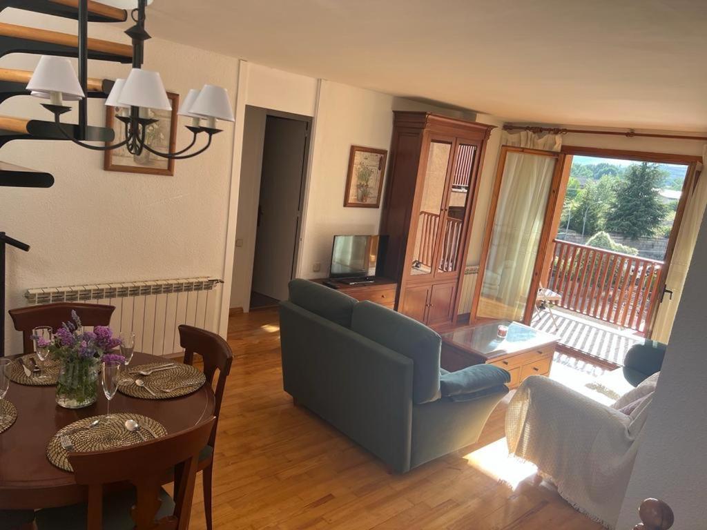 Precioso Duplex En Puigcerda Con Plaza De Parking Apartman Kültér fotó